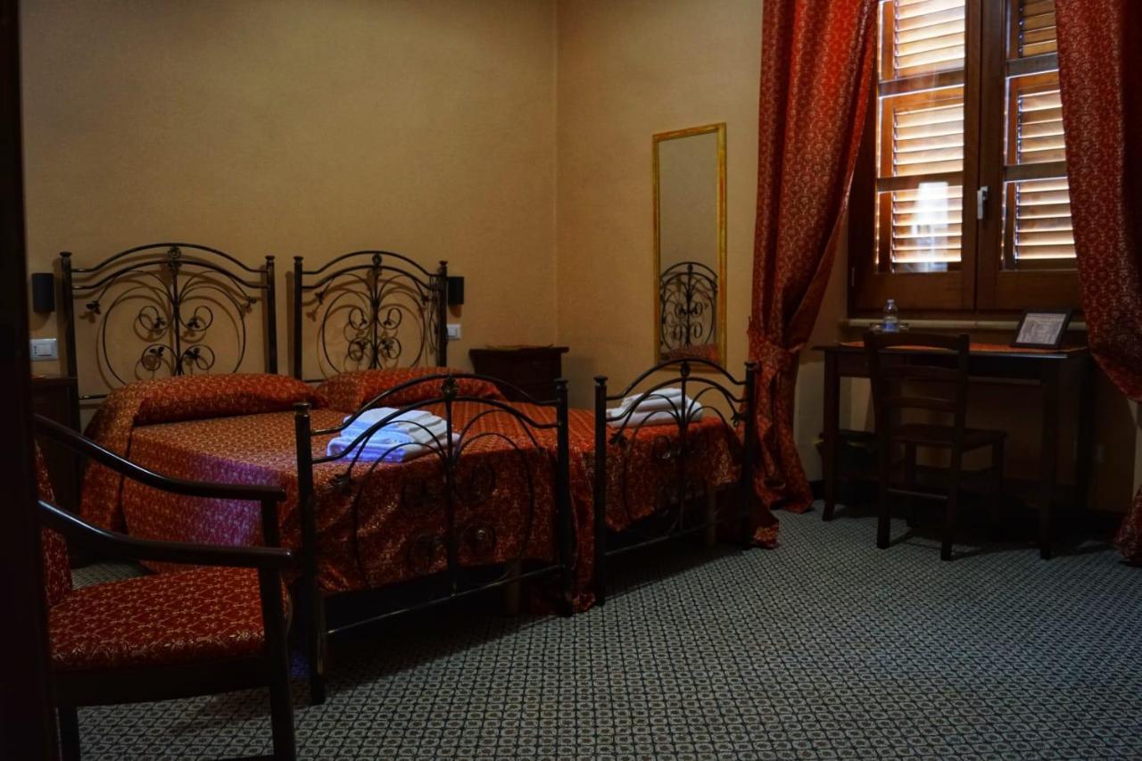 La Stazione Bed and Breakfast Piazza Armerina Exteriör bild
